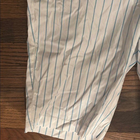 Ralph Lauren Blue and White Flat Front Shorts for Semi-Formal Occasions - Picture 6 of 8